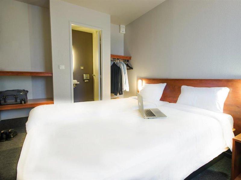 B&B Hotel Avignon 1 Le Pontet  Bagian luar foto