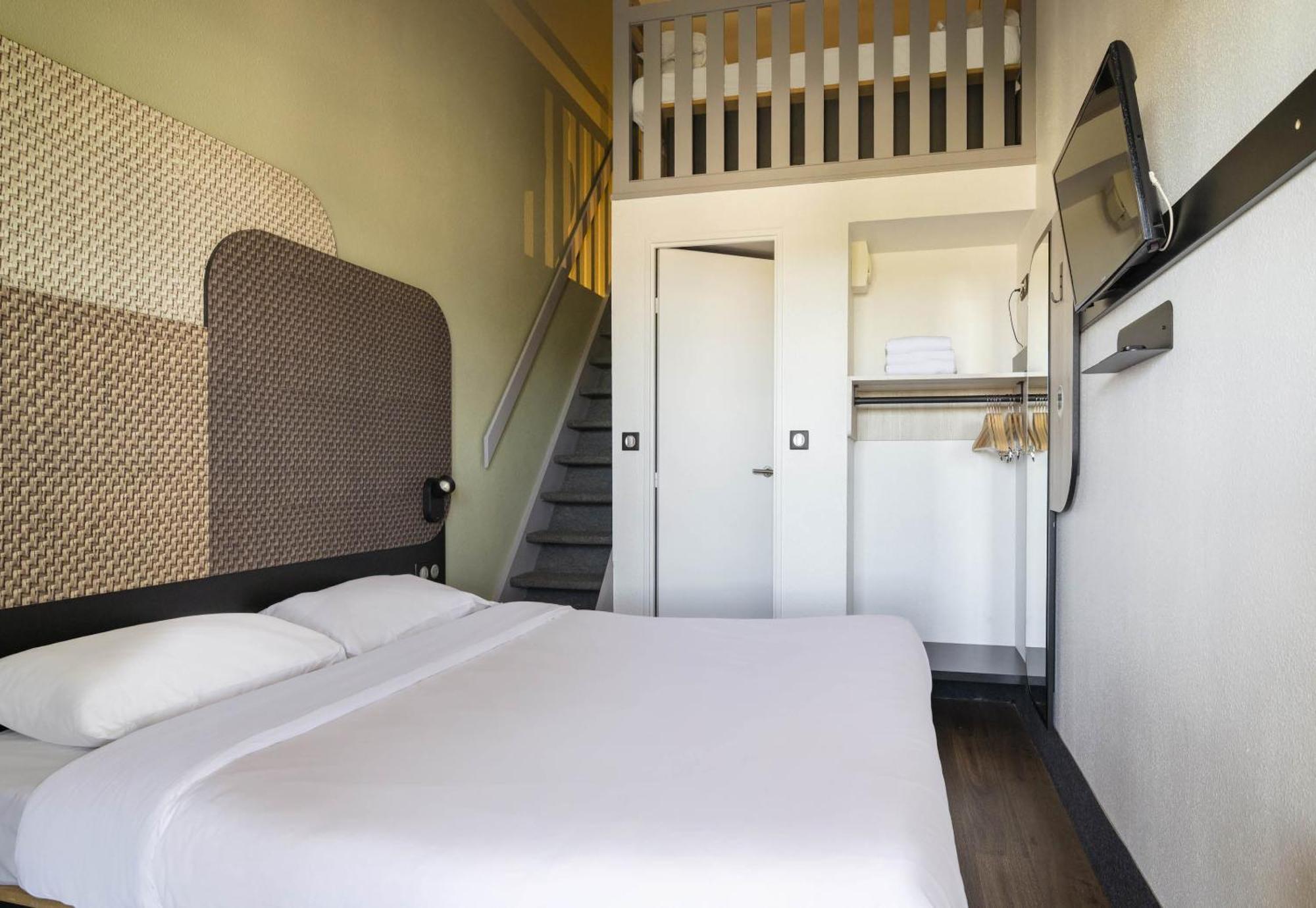 B&B Hotel Avignon 1 Le Pontet  Bagian luar foto