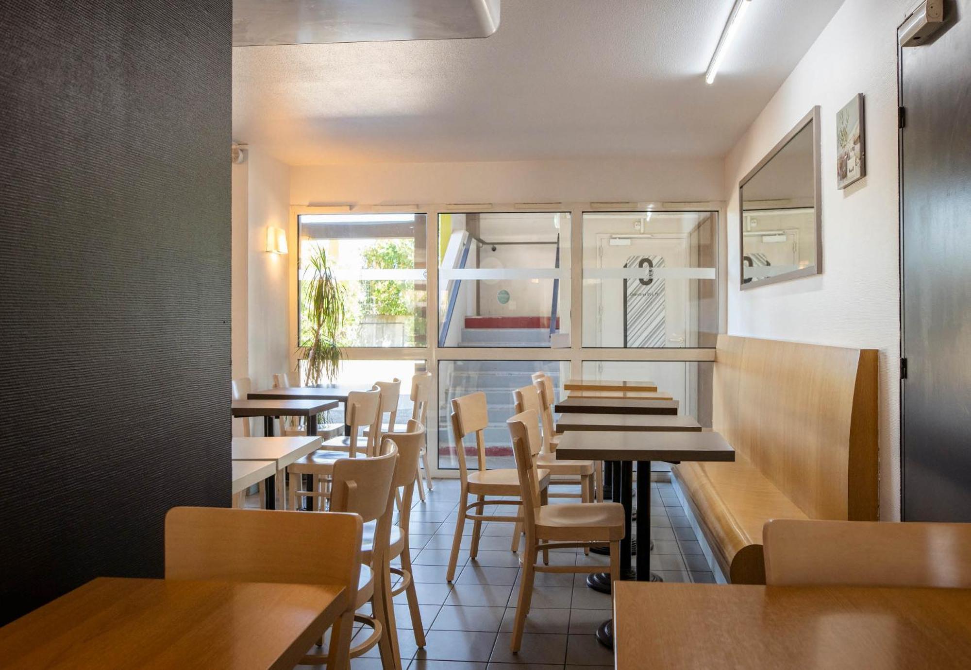 B&B Hotel Avignon 1 Le Pontet  Bagian luar foto