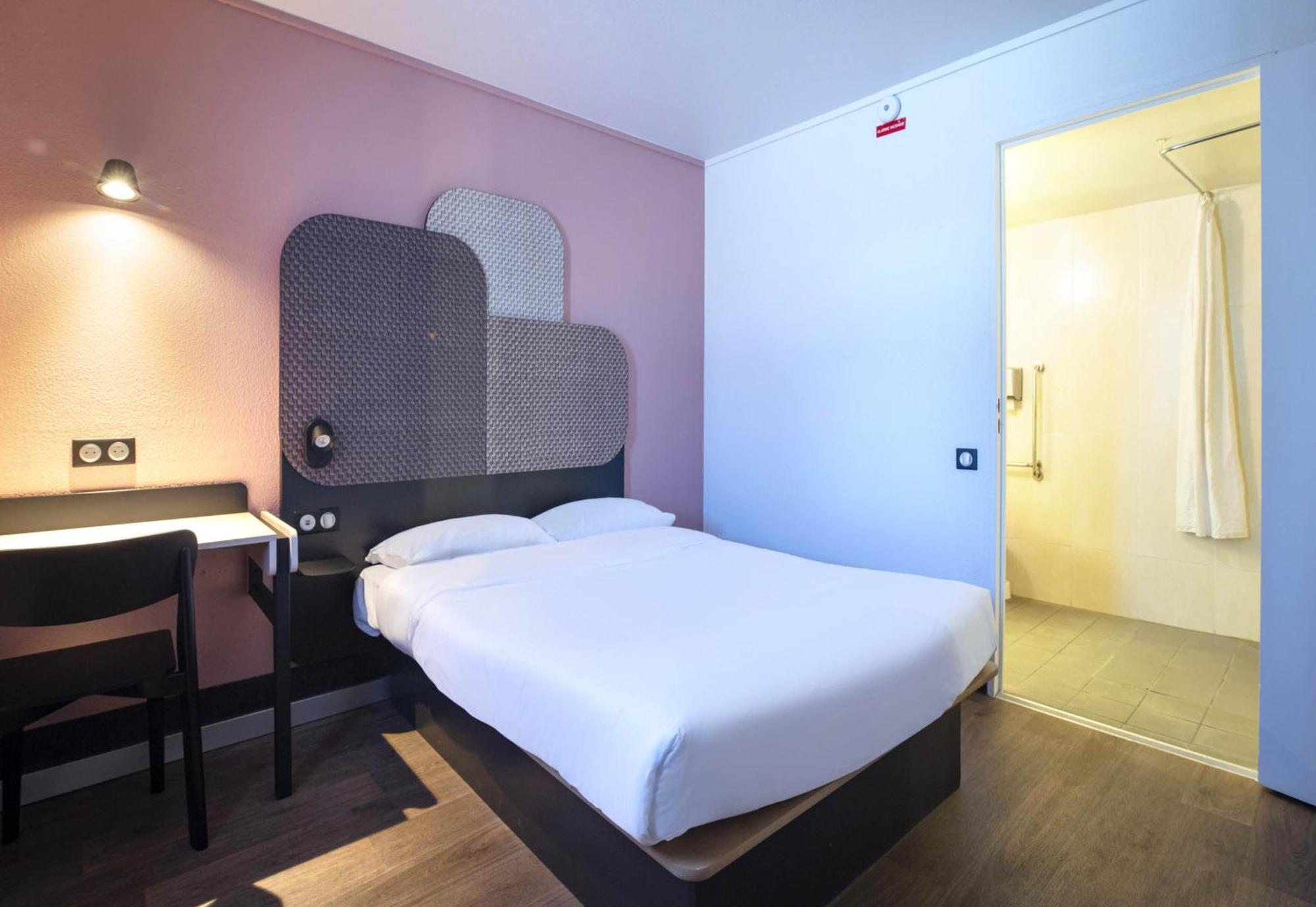 B&B Hotel Avignon 1 Le Pontet  Bagian luar foto