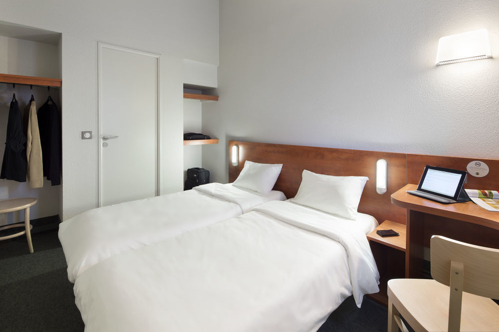 B&B Hotel Avignon 1 Le Pontet  Bagian luar foto